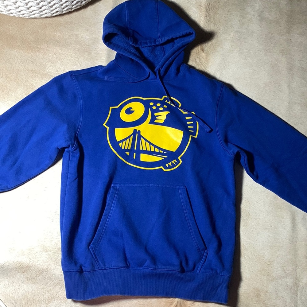 Rare Mens GOLDEN STATE WARRIORS Basketball Blue & Gold “Fish” Hoodie SWEATSHIRT